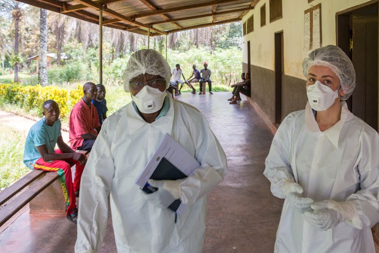 Variole du singe : « Cette circulation de la maladie est complètement nouvelle » 13 Photo d’Emmanuel Nakoune et Camille Besombes à Zoméa, dans la Lobaye, en RCA, pour une investigation d’épidémie de variole du singe.